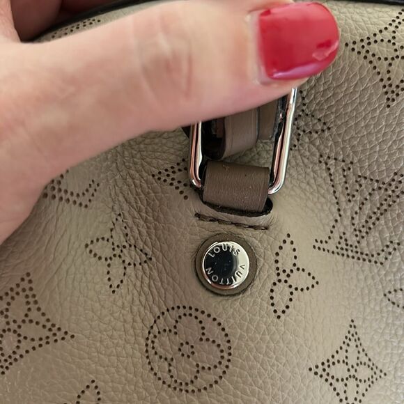 Louis Vuitton NWOT bag with cross body straps silver keys locks dust bag - Picture 15 of 17